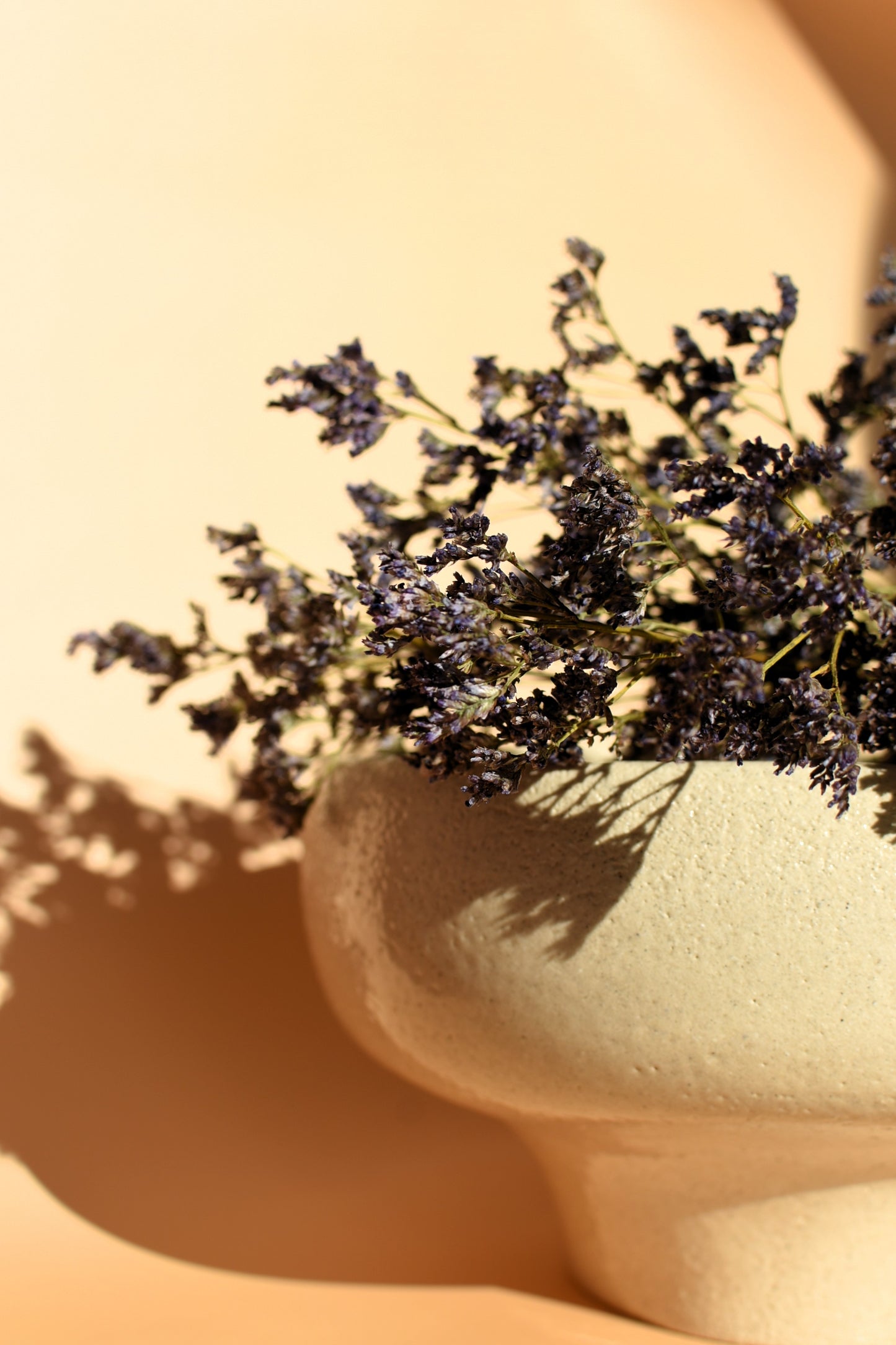 Coupe en grés blanc