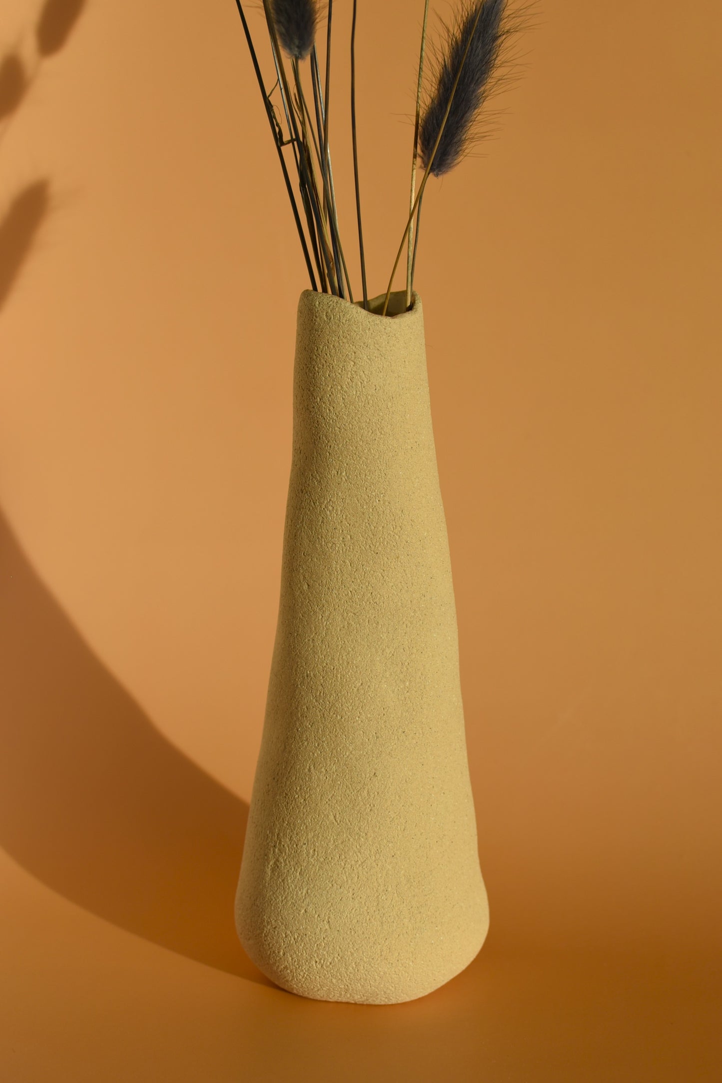 Vase en grés beige