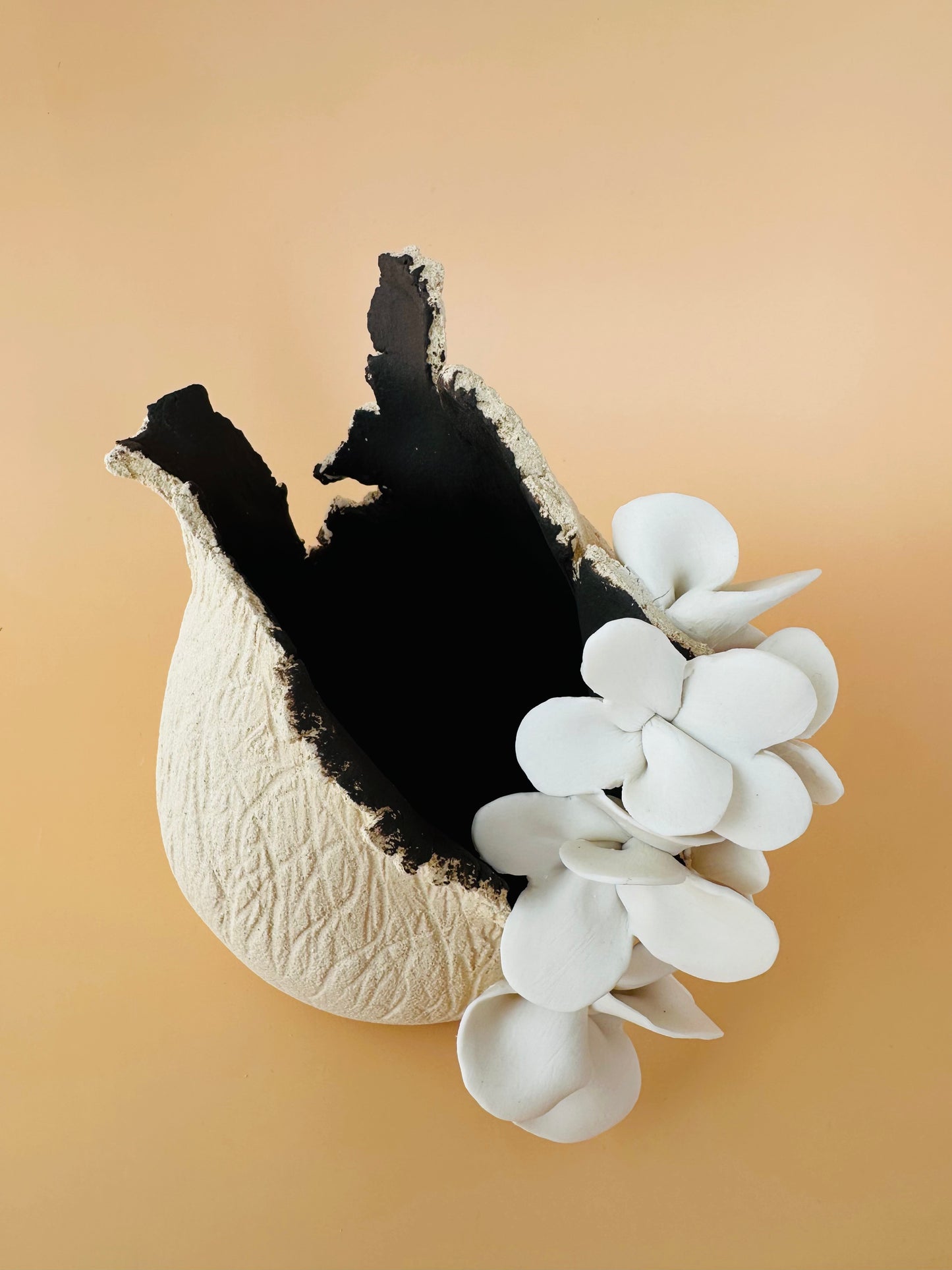 Sculpture en grés et porcelaine